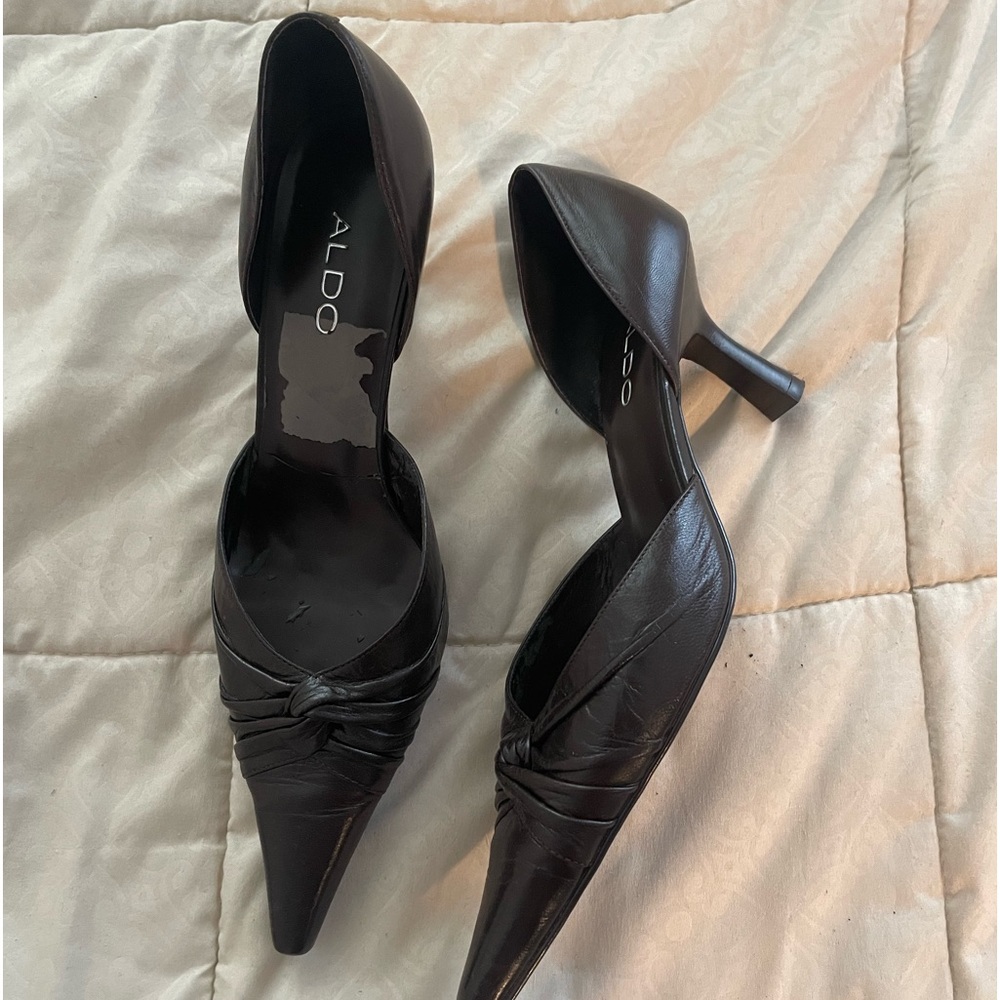 Brown kitten heels